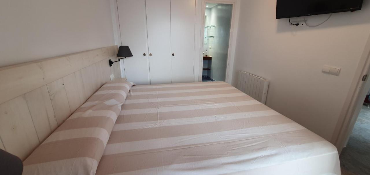 Apartamento En Primera Linea De Mar - Sant Antoni De Calonge 卡隆赫 外观 照片